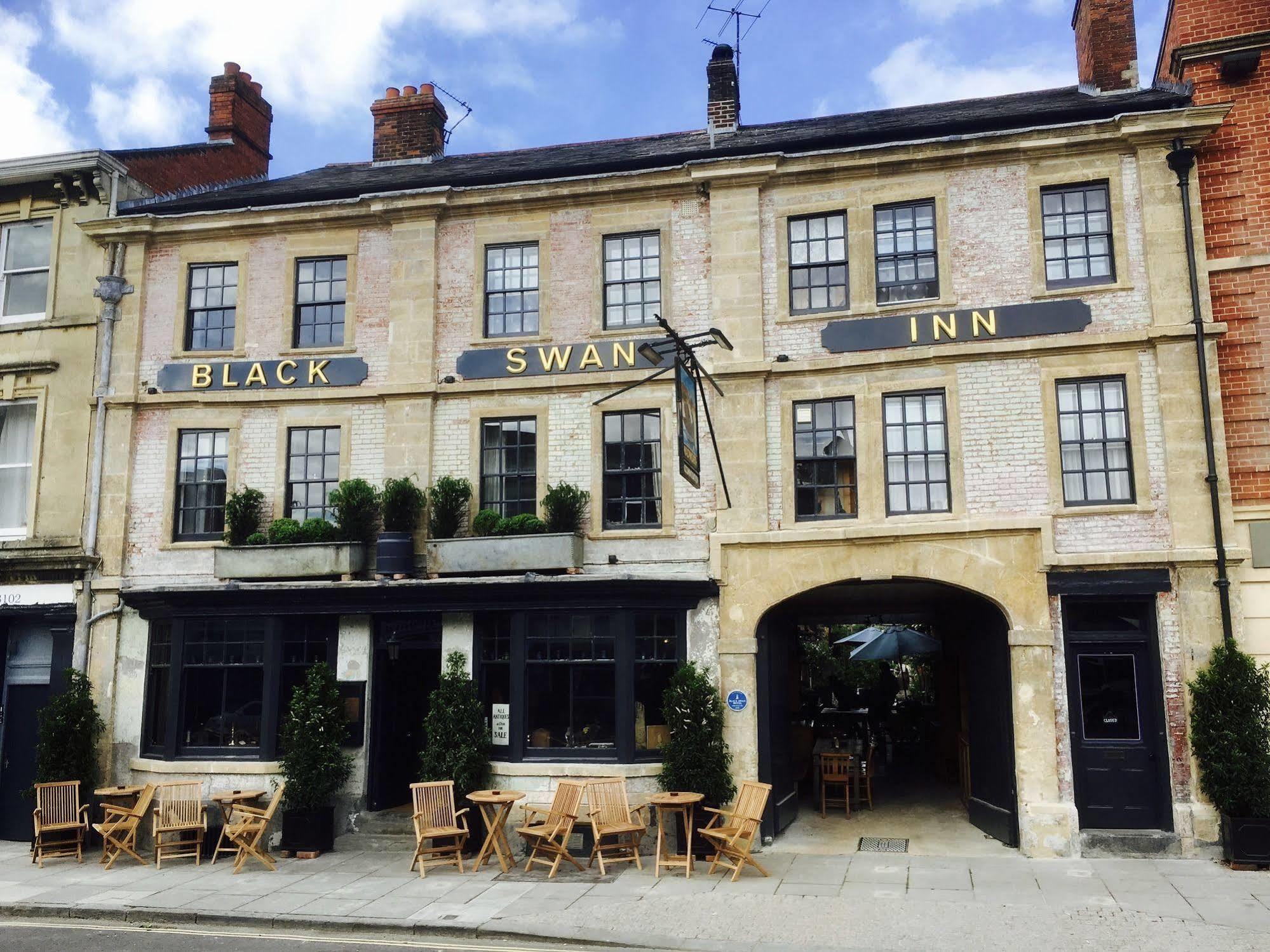 Black Swan Hotel Devizes Esterno foto