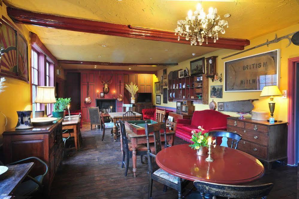 Black Swan Hotel Devizes Esterno foto